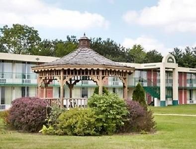 Macomb Inn エクステリア 写真