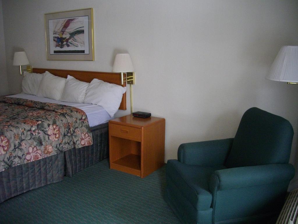 Macomb Inn 部屋 写真