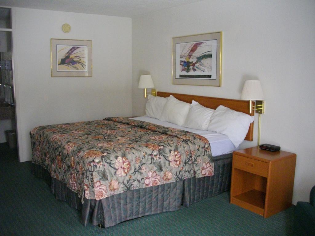 Macomb Inn 部屋 写真