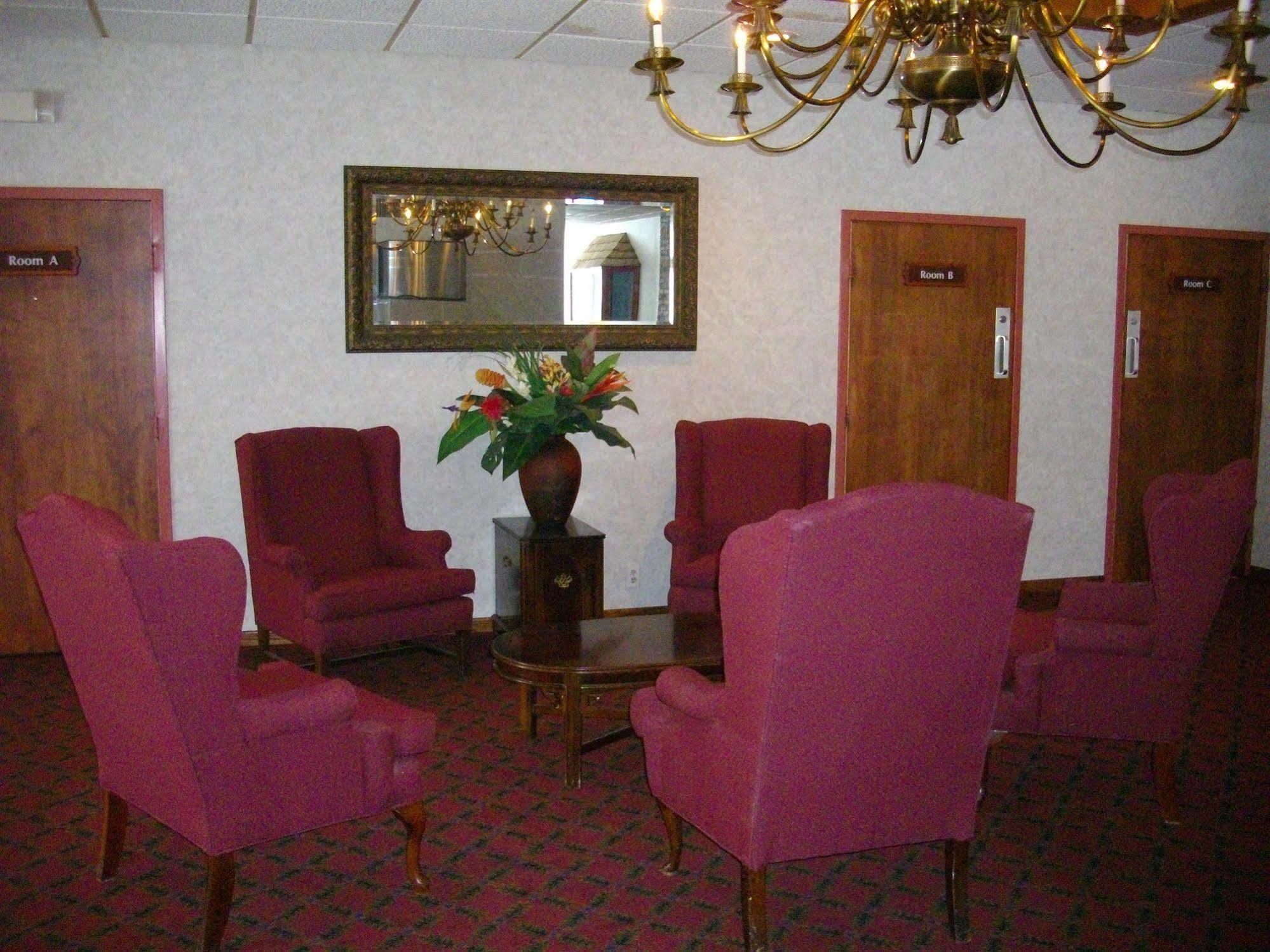 Macomb Inn エクステリア 写真