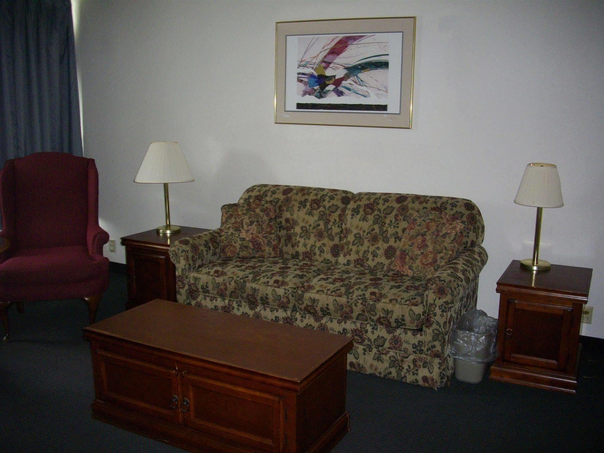 Macomb Inn エクステリア 写真
